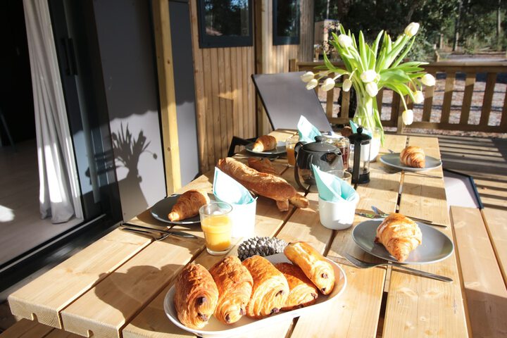 Breakfast/Coffee Service 69 of 79