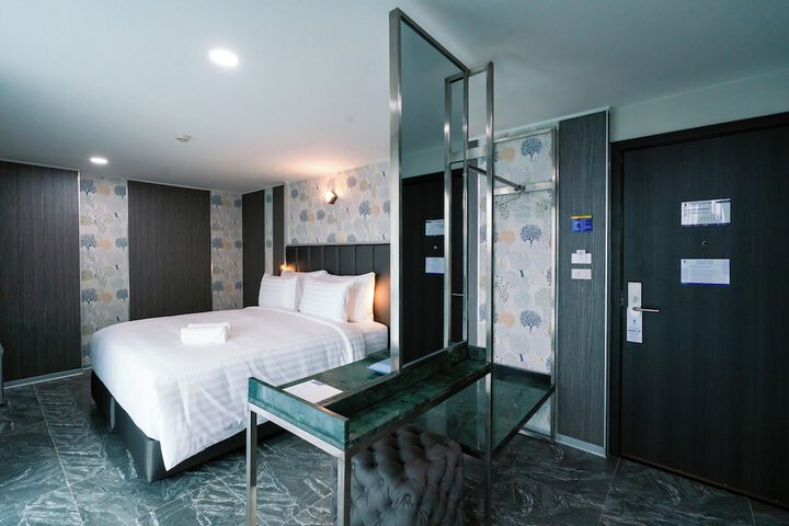 Room 26 of 138