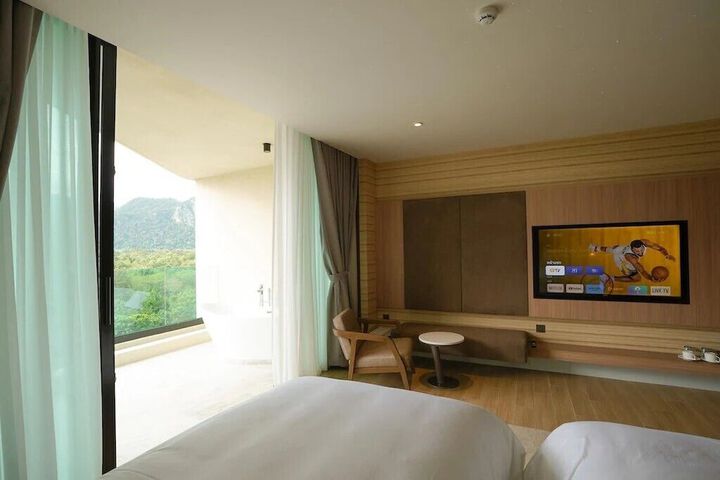 Room 19 of 134