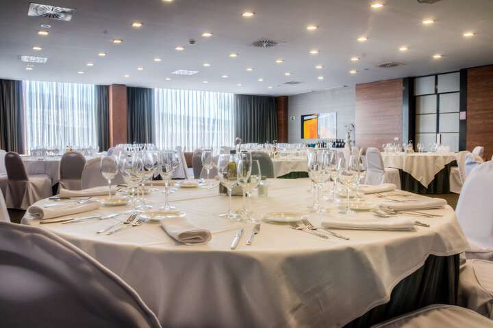 Banquet hall