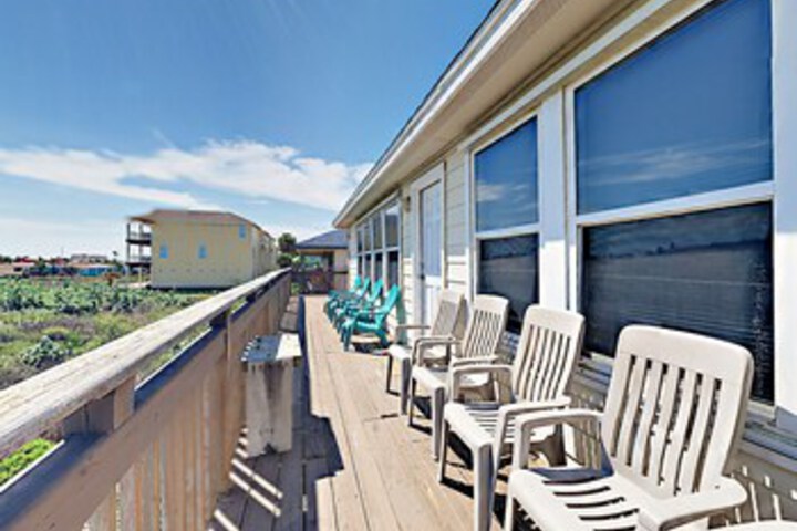 Terrace/Patio 3 of 32