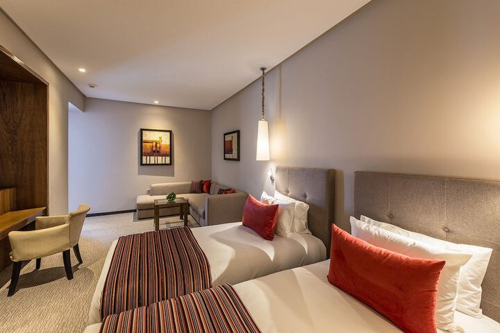 Room 6 of 62