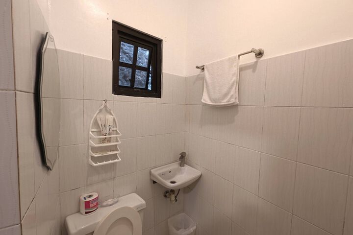 Room 105 of 144