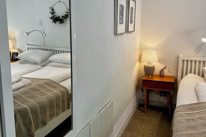 Room 4 of 86