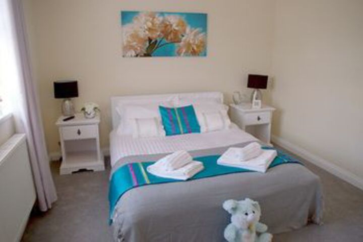 Room 13 of 32