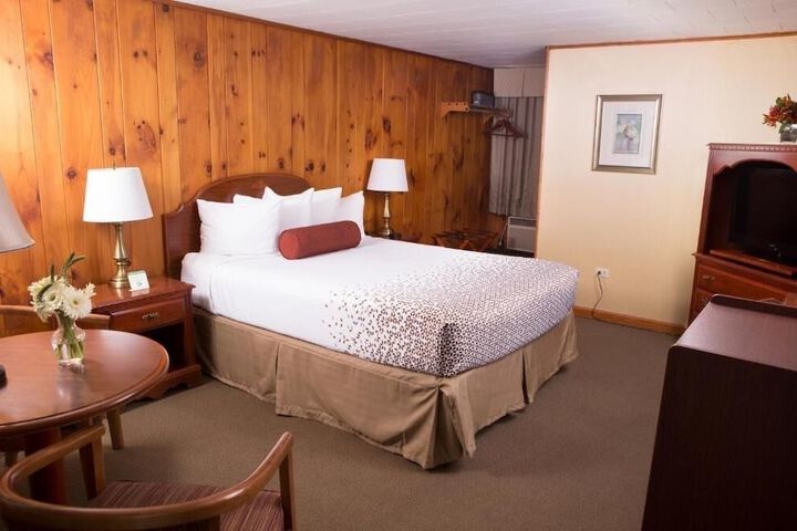Room 3 of 17