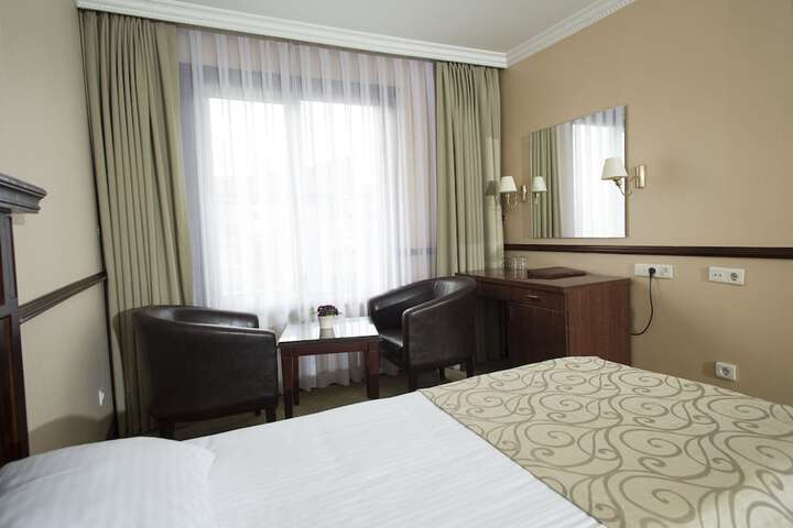 Room 43 of 114
