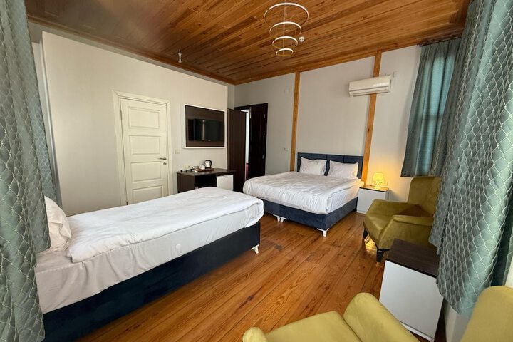 Room 15 of 64