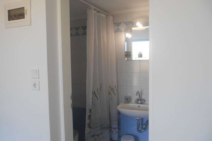 Room 53 of 61