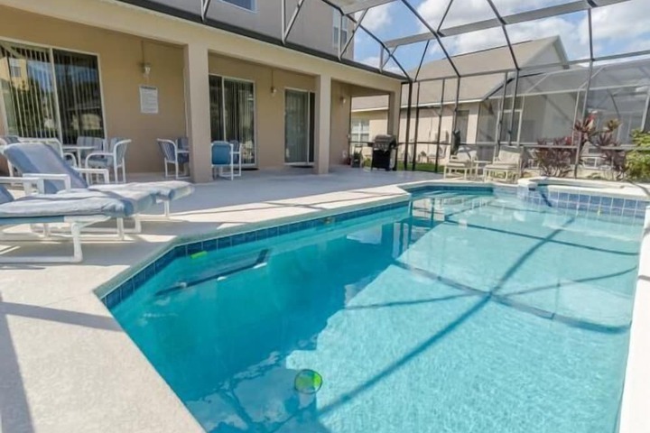 Pool 16 of 41