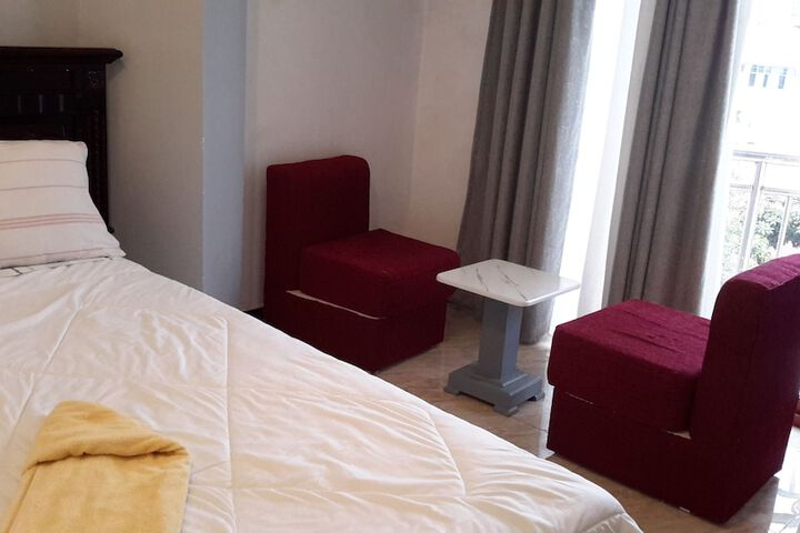 Room 8 of 31