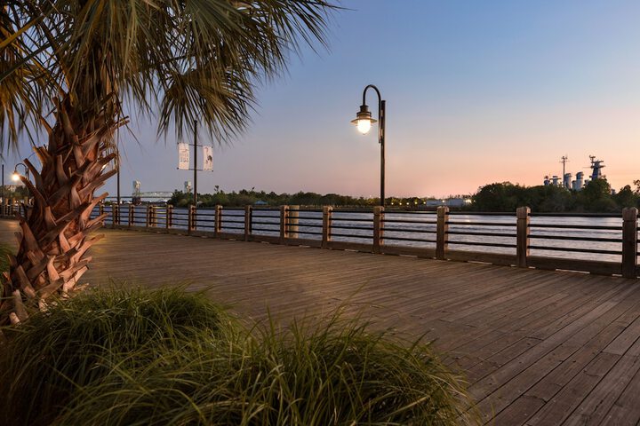 Dock