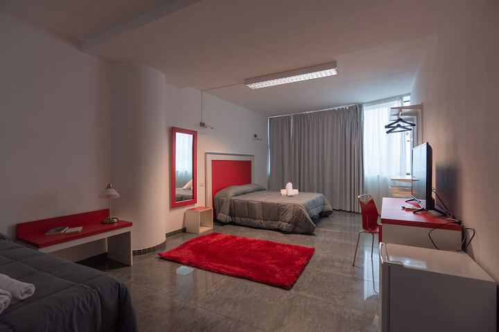 Room 30 of 47