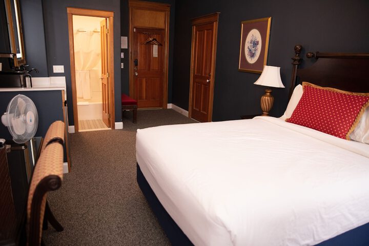 Room 49 of 120