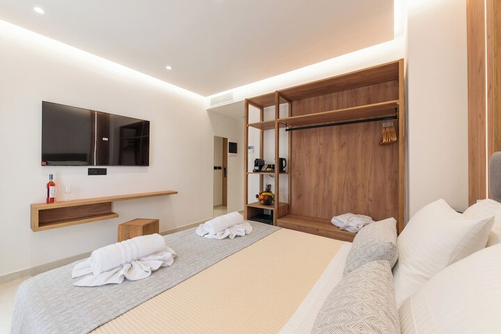Room 5 of 42