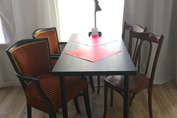 Room 11 of 79