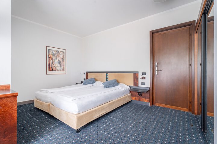 Room 56 of 138