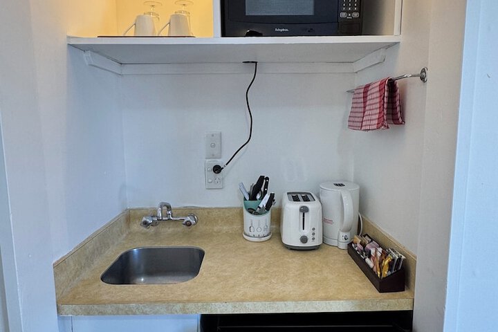 Private kitchenette