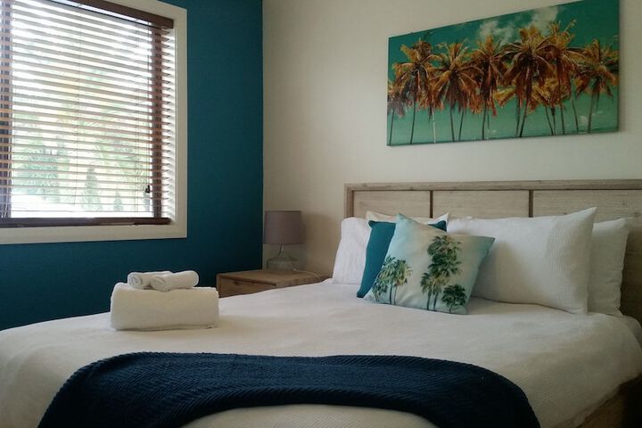 Room 11 of 33