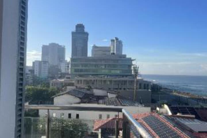 In the heart of Colombo 2 bedrooms 2 Bath rooms