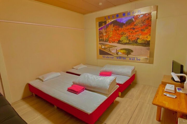 Room 21 of 48