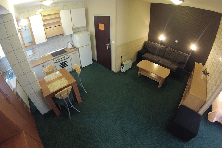 Room 40 of 64