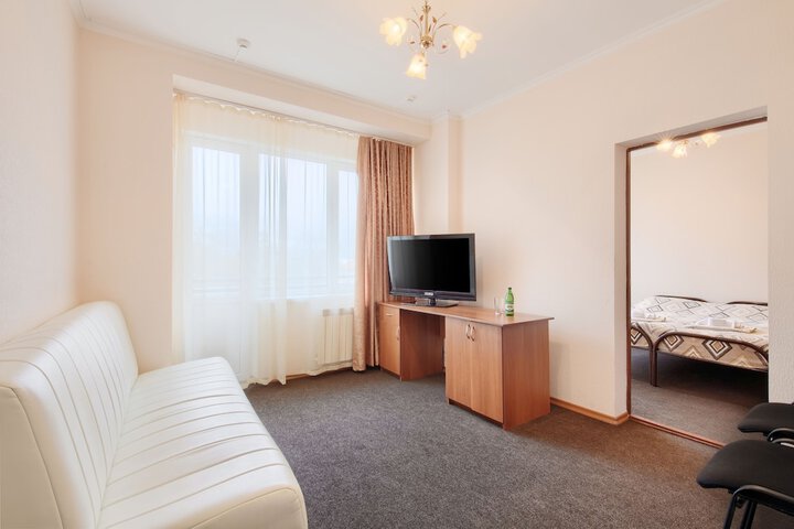 Room 5 of 44