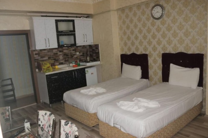 Room 5 of 23