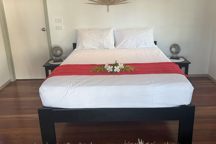 Room 4 of 27