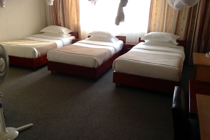 Room 10 of 23