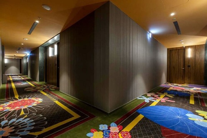 Ballroom/Hall 66 of 80