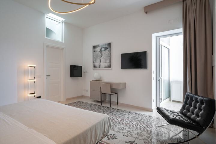 Room 27 of 45