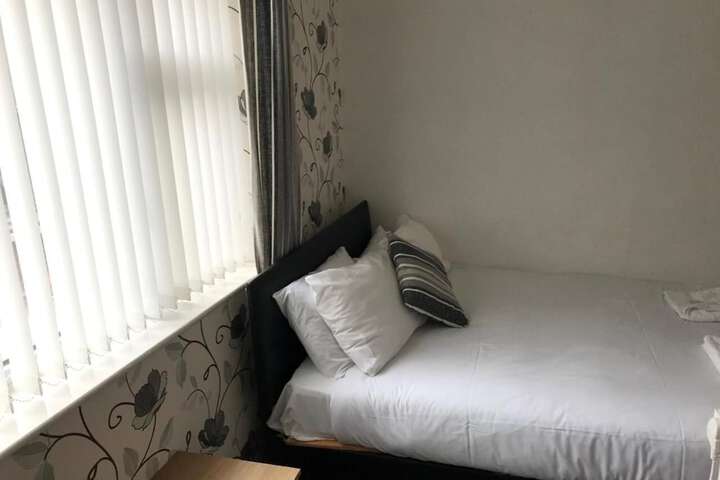Room 5 of 60
