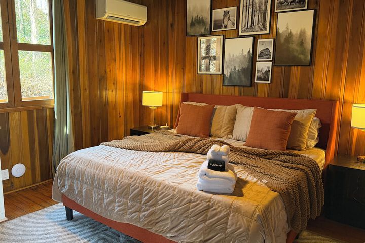 Room 26 of 82