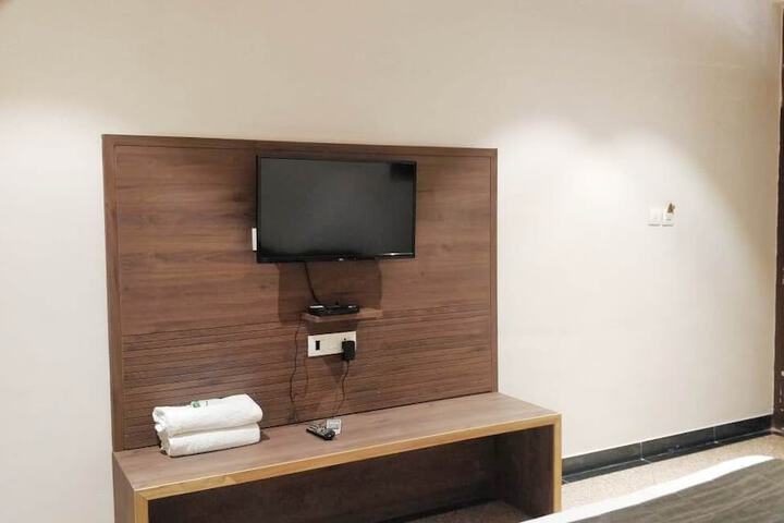 Room 16 of 51