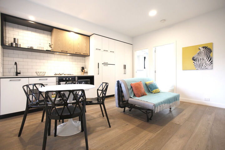 Room 12 of 28