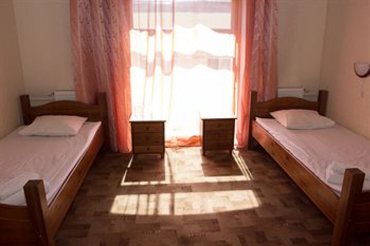 Room 28 of 65