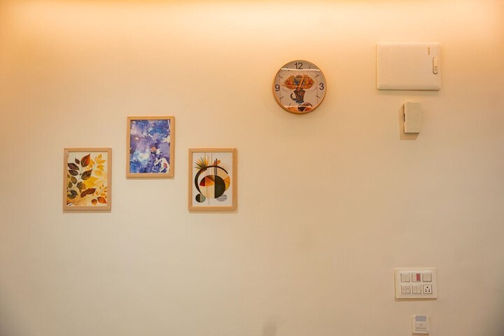 Room 6 of 17