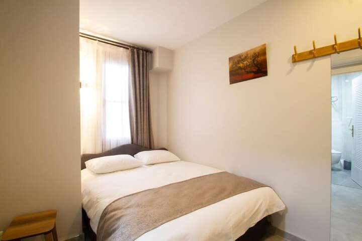 Room 8 of 51