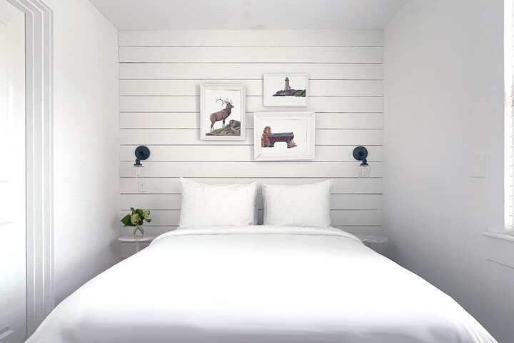Room 4 of 32