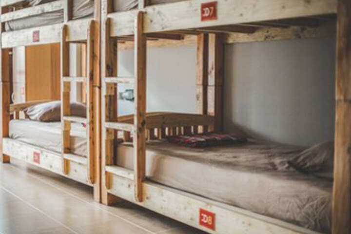Room 8 of 9