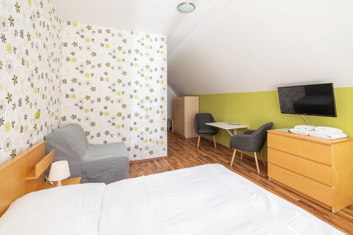 Room 65 of 140