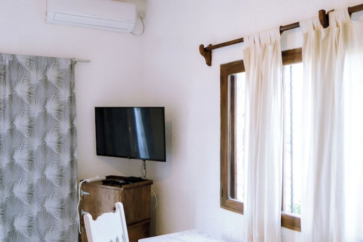 Room 12 of 42