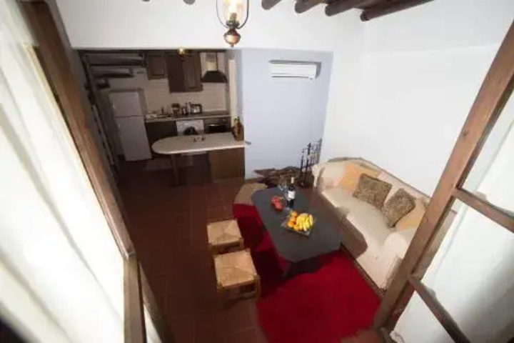 Room 3 of 10