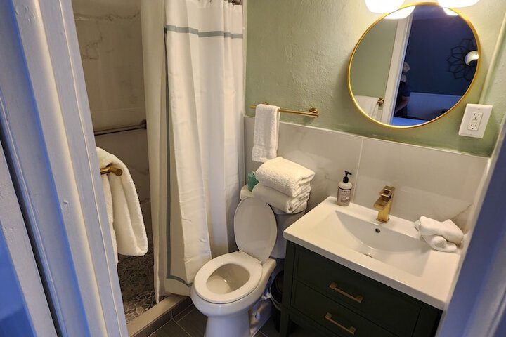 Room 31 of 46