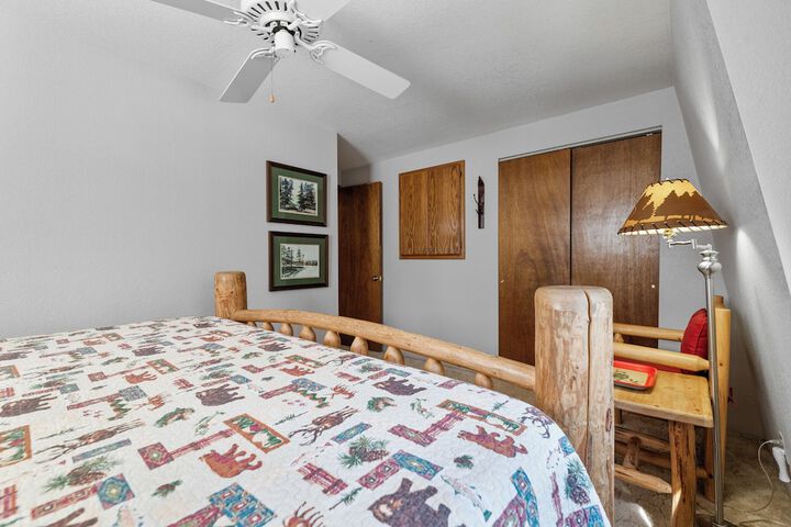 Room 10 of 19