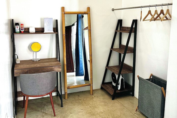 Room 3 of 61