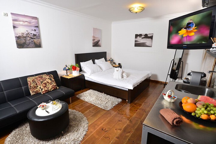 Room 35 of 110