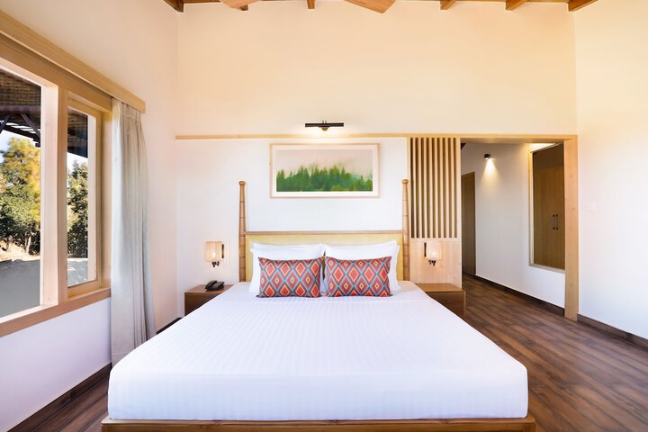 Room 5 of 40