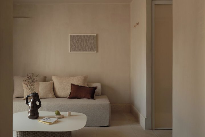 Room 30 of 85